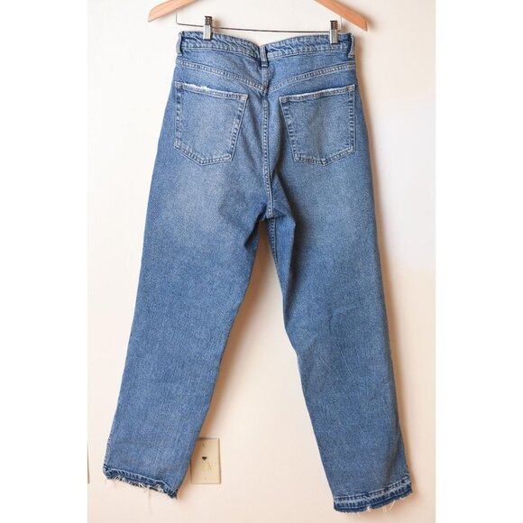 H&M Women’s Size 10 Divided Blue Jeans With Raw Hem and Side Slit Medium Wash - Picture 2 of 12